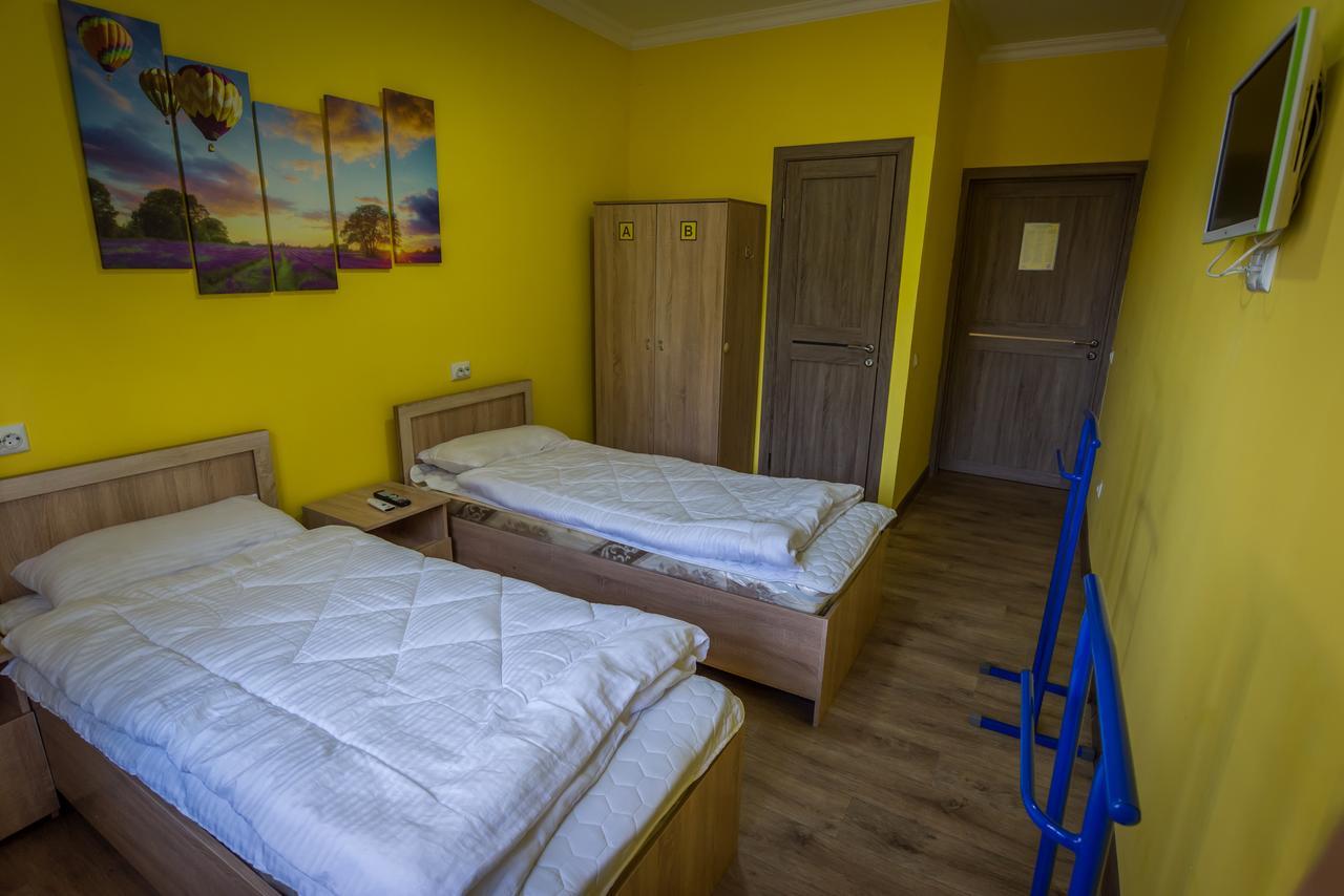Da Hostel Almaty Exterior photo